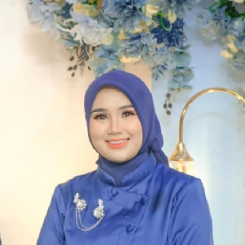 Yuliana Saputri, S.Pd